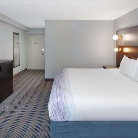 Americinn By Wyndham Peoria Bagian luar foto