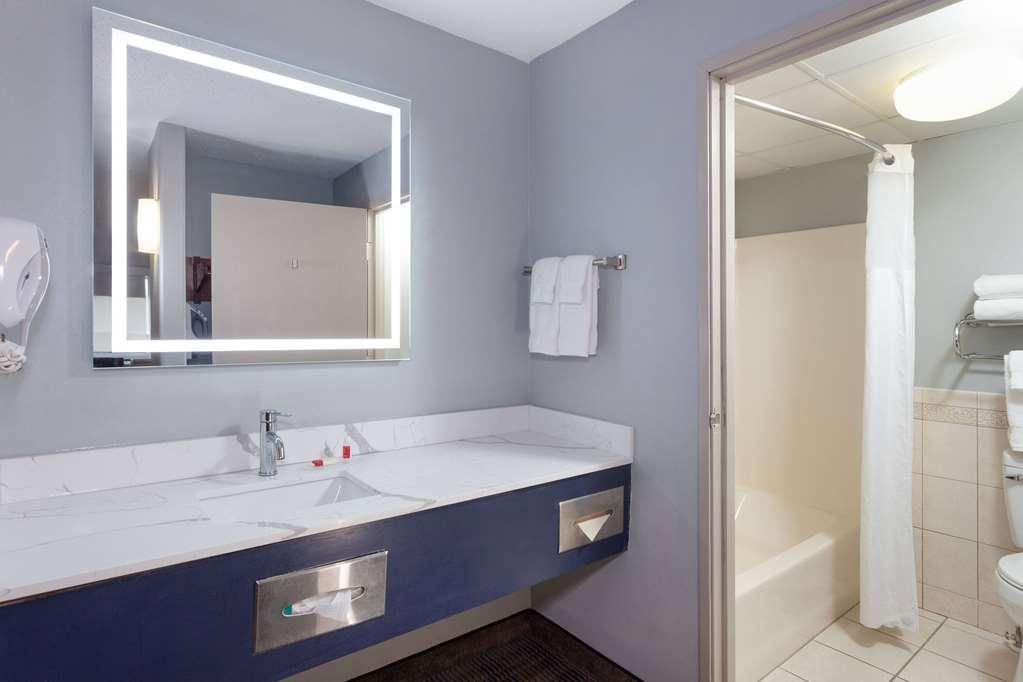 Americinn By Wyndham Peoria Ruang foto