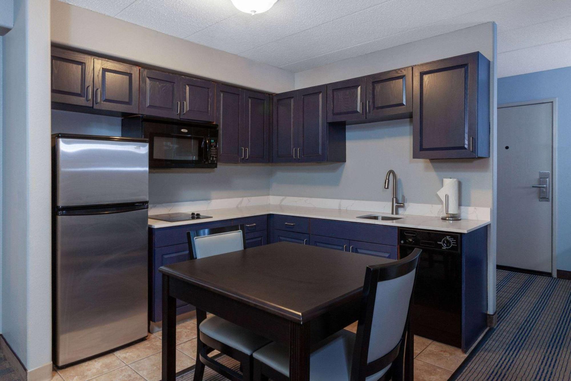 Americinn By Wyndham Peoria Bagian luar foto