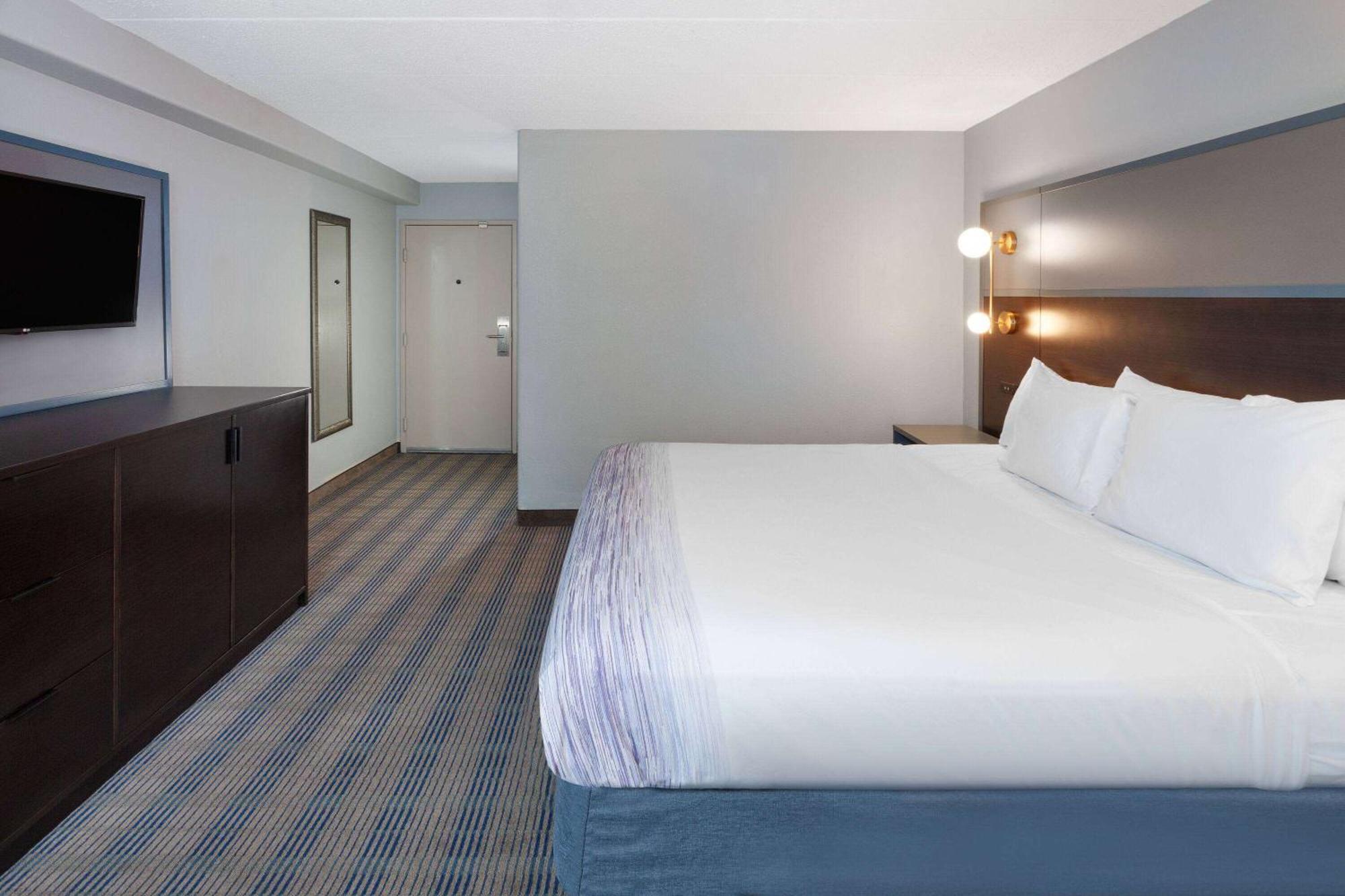 Americinn By Wyndham Peoria Bagian luar foto