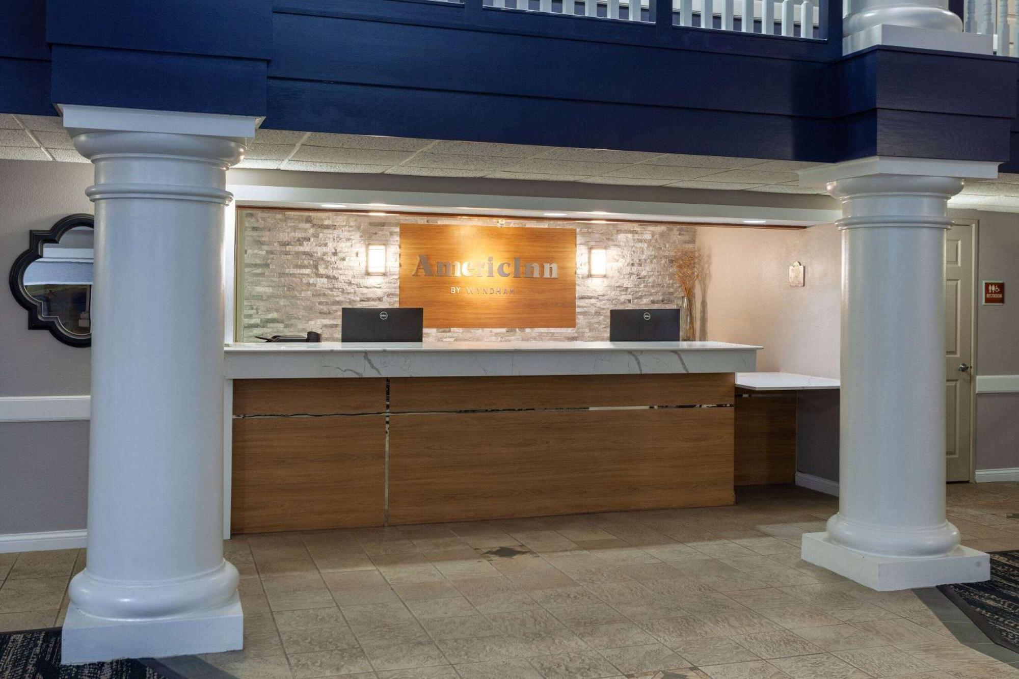 Americinn By Wyndham Peoria Bagian luar foto