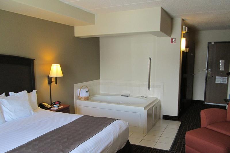 Americinn By Wyndham Peoria Bagian luar foto