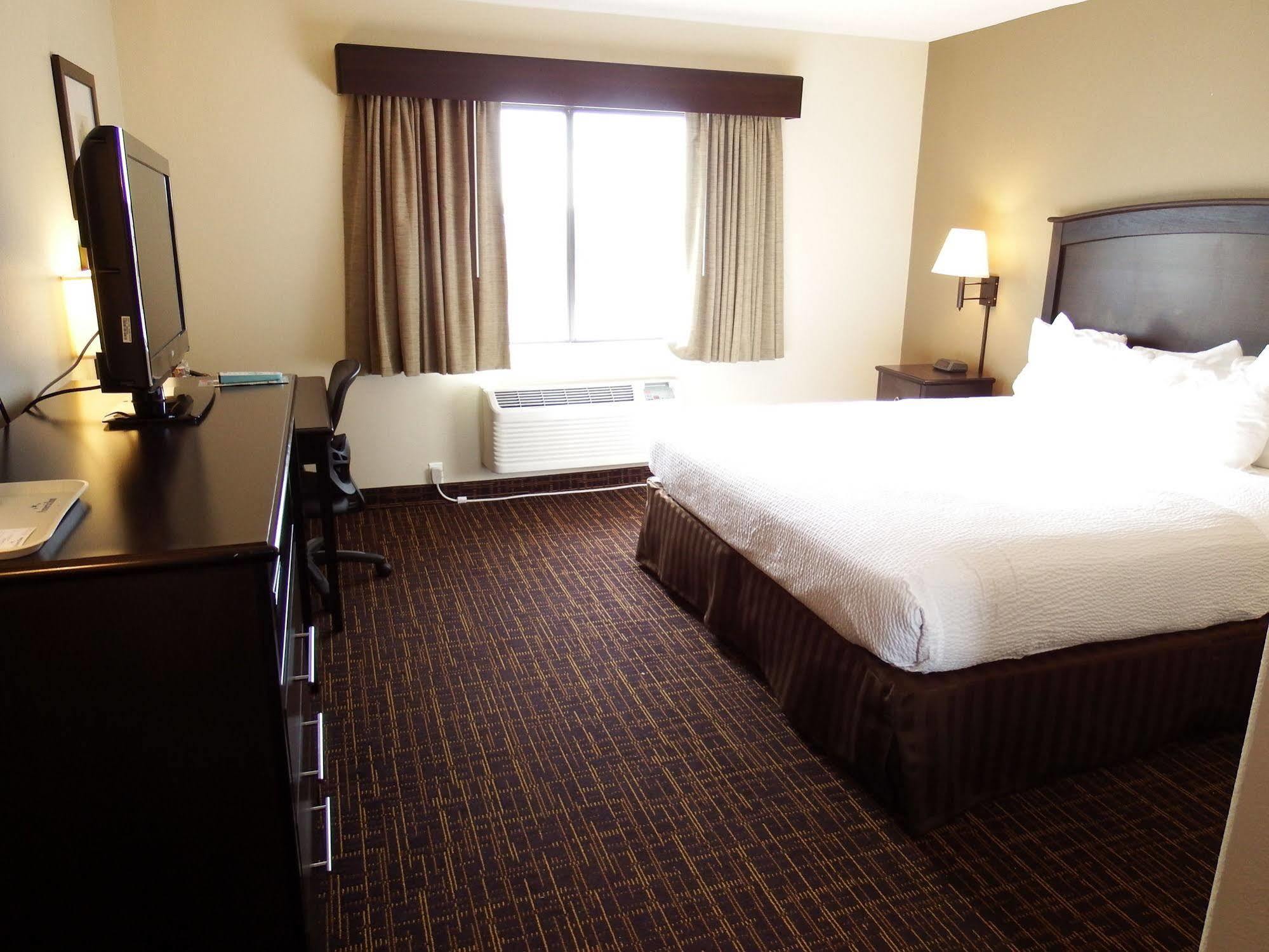 Americinn By Wyndham Peoria Bagian luar foto