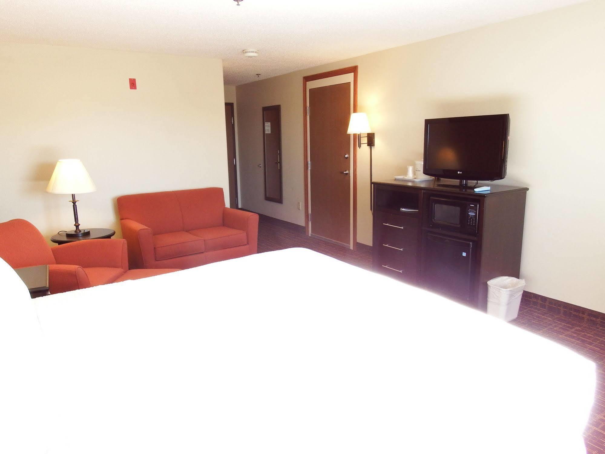 Americinn By Wyndham Peoria Bagian luar foto