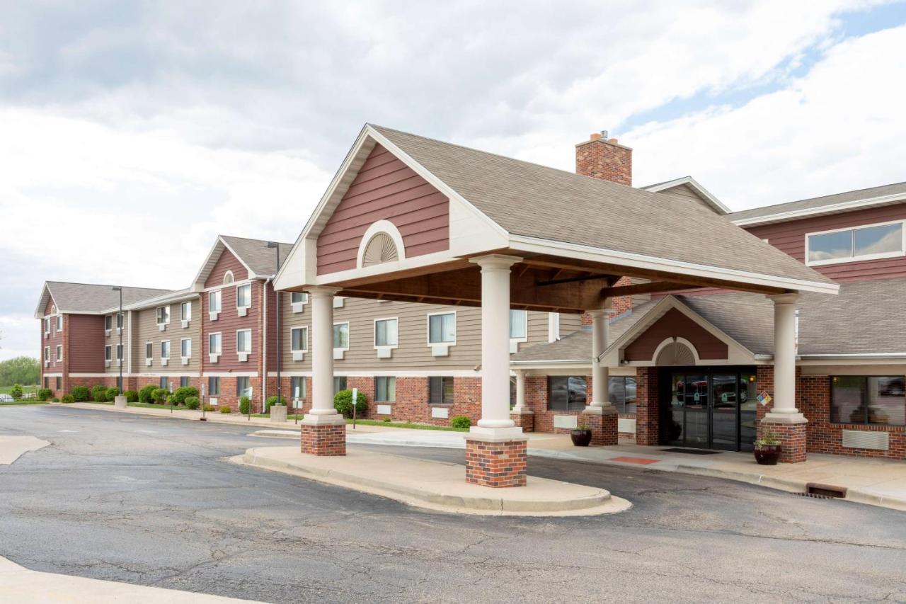 Americinn By Wyndham Peoria Bagian luar foto
